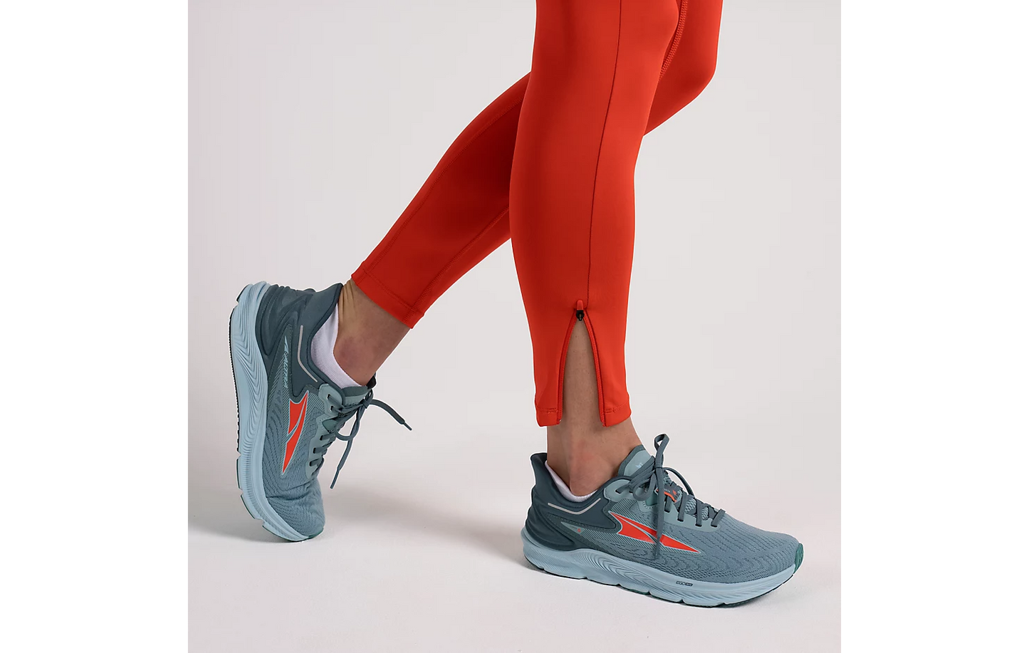 WOMEN'S TRAINING CROP TIGHT