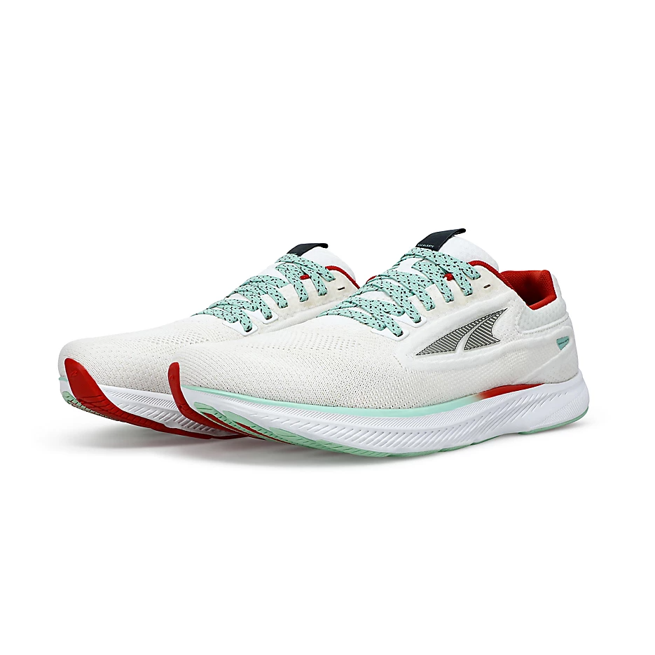 WOMEN'S ESCALANTE 3