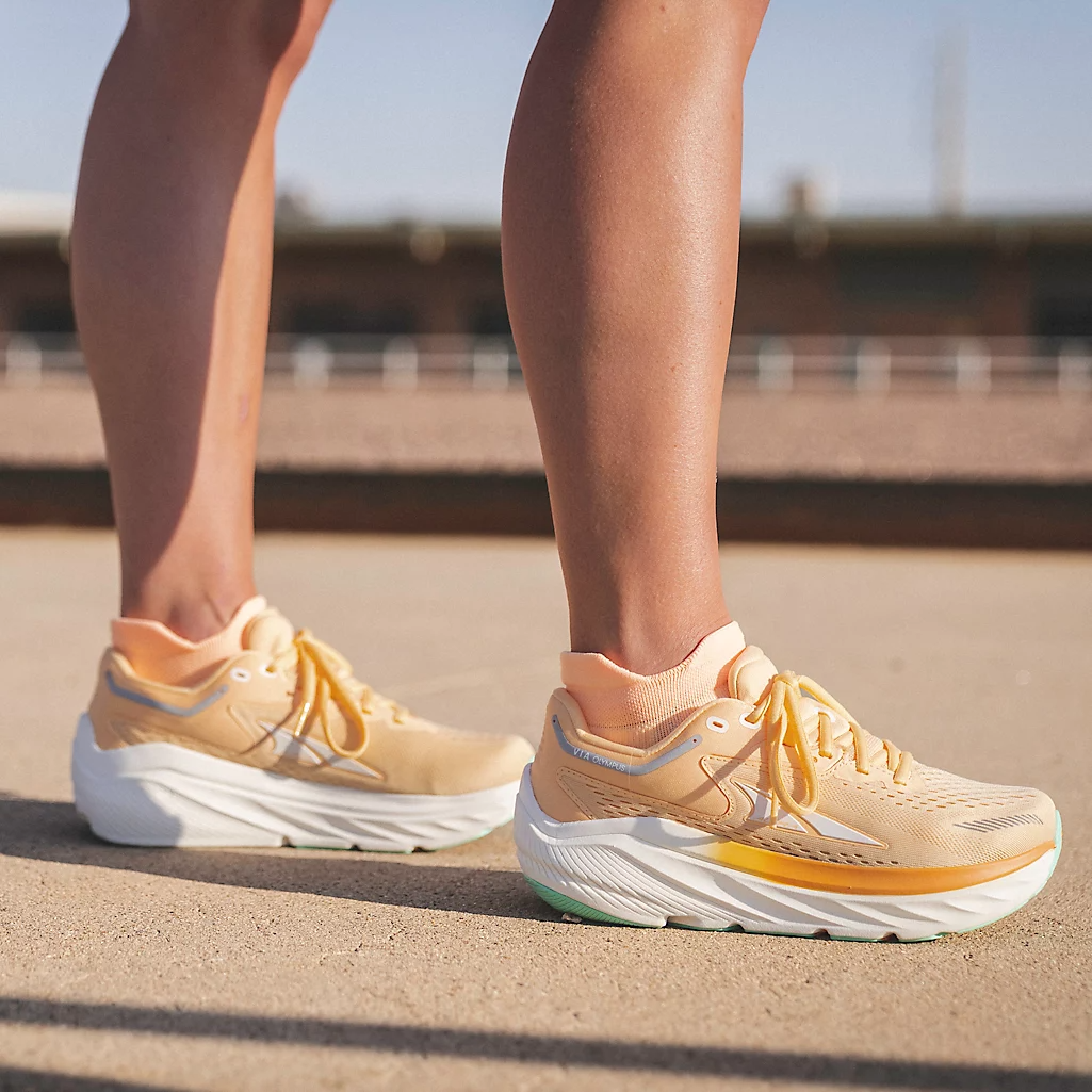 WOMEN'S VIA OLYMPUS