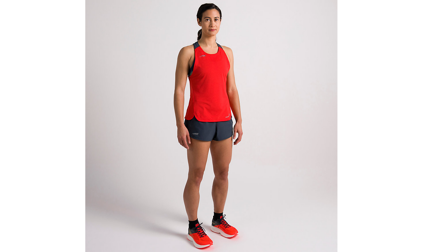 WOMEN'S PERFORMANCE TANK