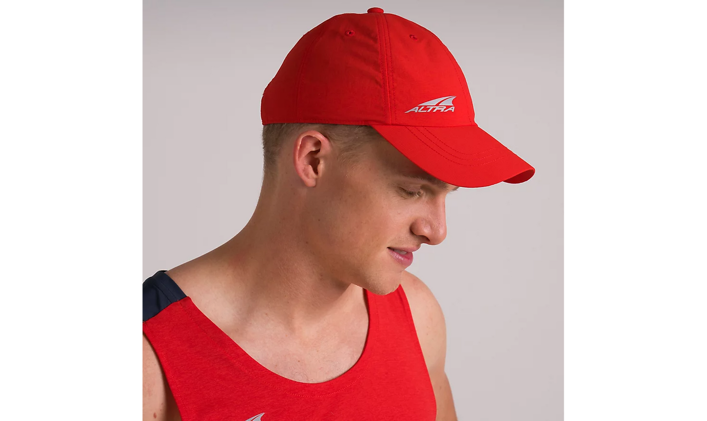 PERFORMANCE RUN HAT