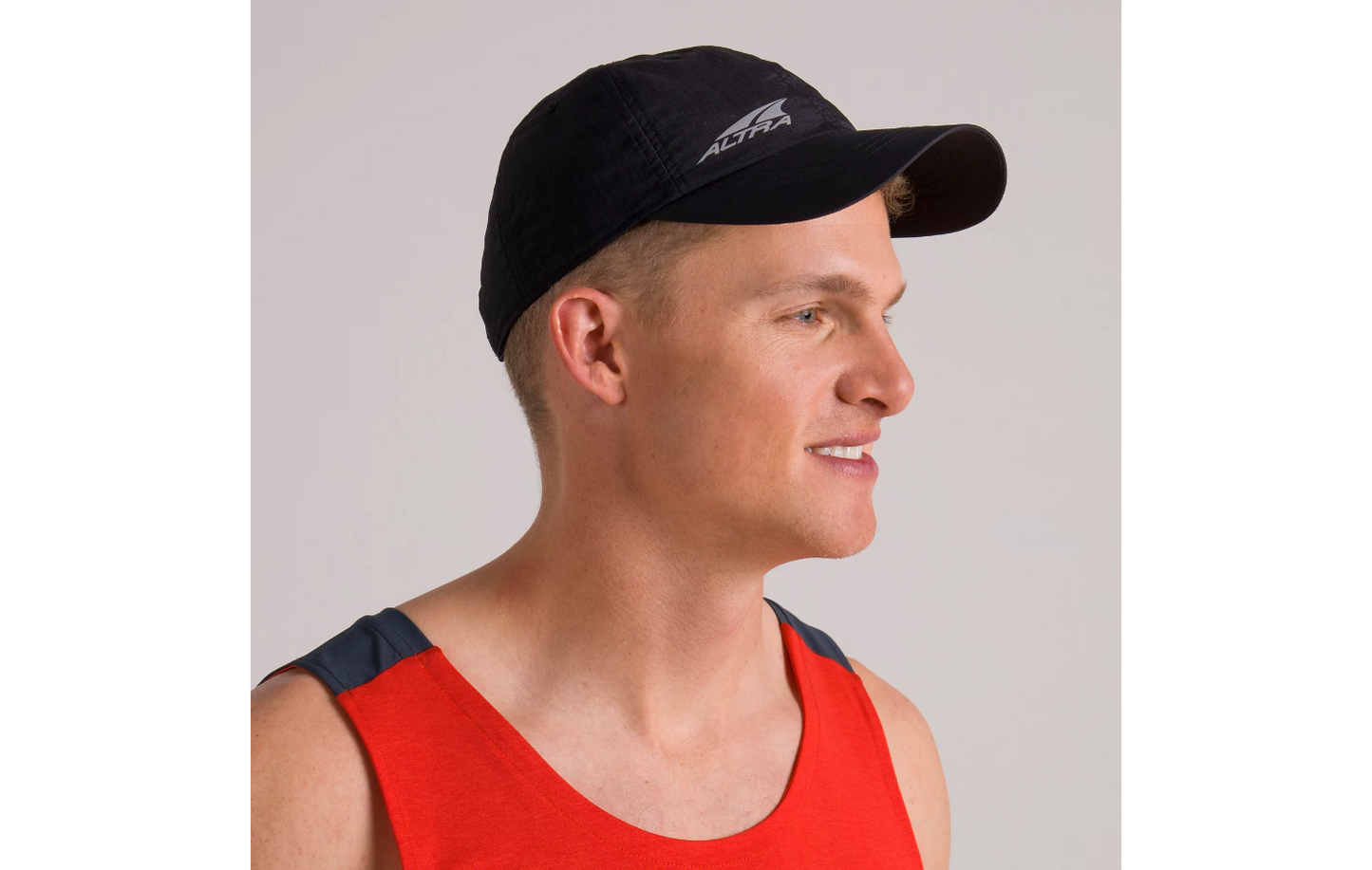 PERFORMANCE RUN HAT